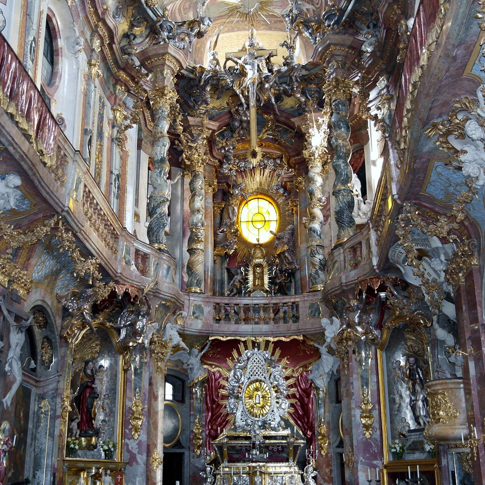 Zwiedzanie-Monachium-Asamkirche